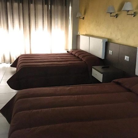 רומא Tiburtina Hotel Holiday מראה חיצוני תמונה