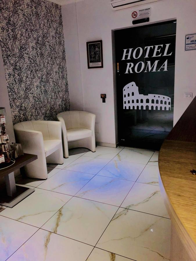 רומא Tiburtina Hotel Holiday מראה חיצוני תמונה