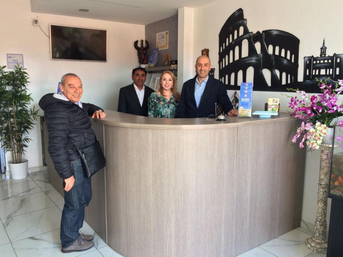 רומא Tiburtina Hotel Holiday מראה חיצוני תמונה