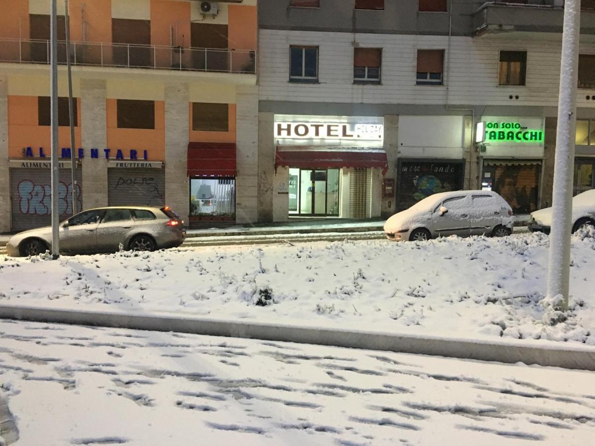 רומא Tiburtina Hotel Holiday מראה חיצוני תמונה